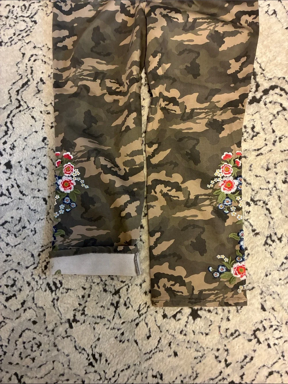 Laurie Felt Green Brown Camo Crop Pants with Floral Embroidery - Picture 6 of 9